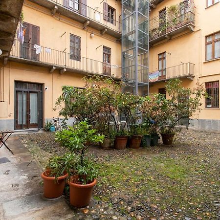 Charming Studio Near Piazza Castello By Wonderful Italy Turín Exterior foto